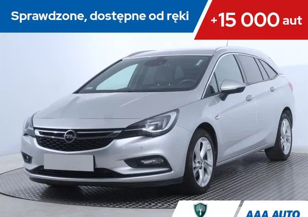 wielkopolskie Opel Astra cena 43000 przebieg: 132747, rok produkcji 2017 z Ozorków